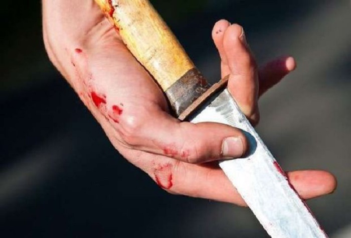 Zabratda 30 yaşlı kişi bıçaqlandı